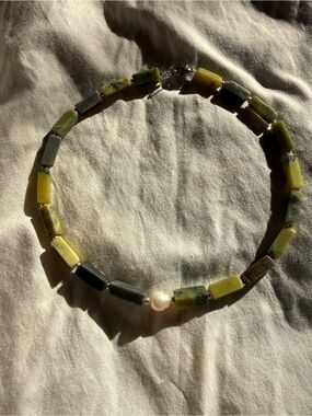 Green Stone Bead Necklace with Pearl Accent
